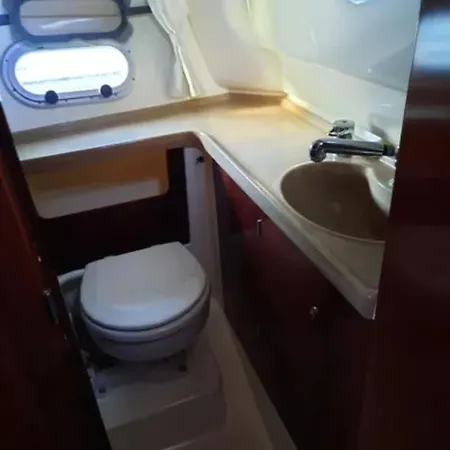 보트호텔 Bateau Au Coeur D'hendaye *