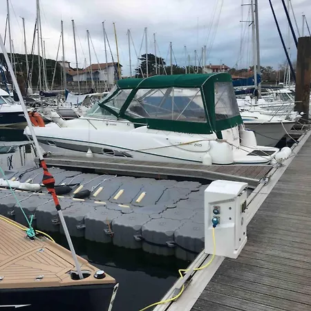 Bateau Au Coeur D'hendaye 보트호텔
